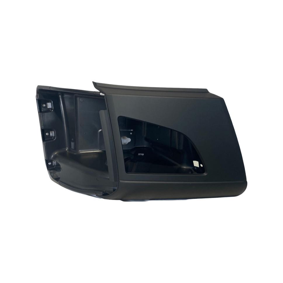 Corner Bumper With Fog Light Right Hand - V081AR | V081AR